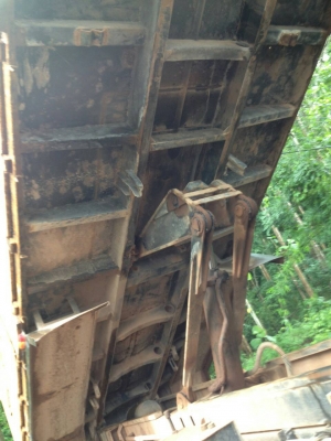 ขายรถบรรทุก 10 ล้อดัมพ์ ISUZU DECA 270 แรงม้าปี 2549 มีระบบลากพ่วง ราคา 1650000