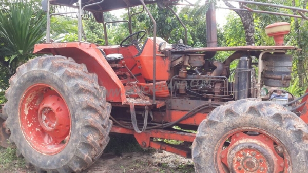 รถไถคูโบต้า M8950 รถไถคูโบต้า M8950