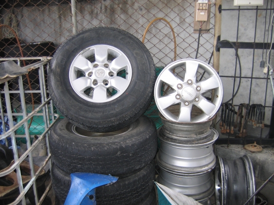 ขายแม็กพร้อมยาง ราคาถูก รับแลกเปลี่ยนด้วยขายแล้วครับ คลิกขายแล้วไม่สำเร็จ