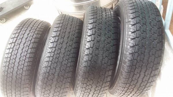 ขายล้อแม็กป้ายแดง dmax 17"พร้อมยางปี 15 สนใจติดต่อเล็กคลองสามครับ 081-3747940