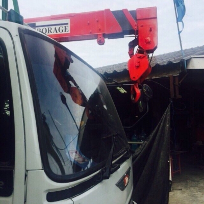 ขาย หกล้อติดเครน 3 ตัน กระบะดั้มได้ ยาง900