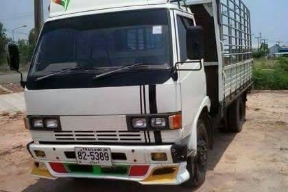 ขาย6ล้อ ยาว5เมตร HINO FB113 เครื่อง WO4D เครื่องดี แคชซีสวย ยางดี ภายในสวย สภาพพร้อมใช้งาน เอกสารพร้อมโอน สนใจโทร 090-8588220คุณนะ 093-3258446คุณบิว ID:narong498 หรือ www.truck.in.th/498 หรือเพจFacebook ณรงค์ ซื้อขายรถมือสอง (เว็บไซต์ส่วนตัว) หรือFacebook