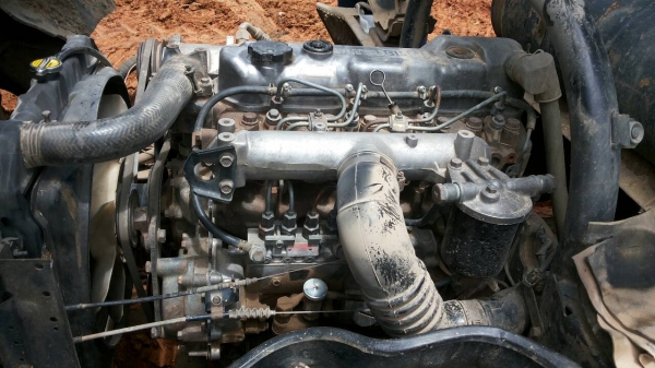 ขายรถบรรทุก 6 ล้อดัมพ์ MITSUBICHI 115 แรงม้า ช่วงล่าง F หน้าหลัง ราคา 380000