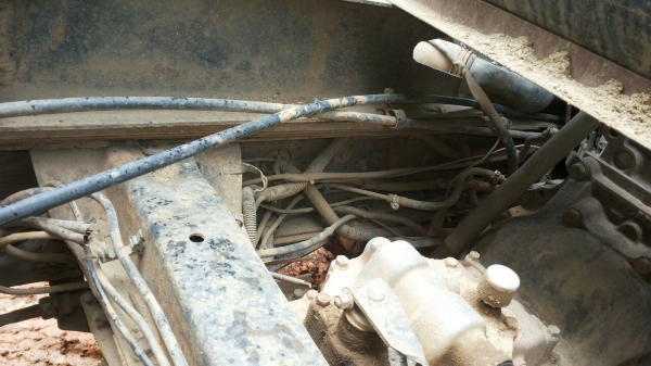 ขายรถบรรทุก 6 ล้อดัมพ์ MITSUBICHI 115 แรงม้า ช่วงล่าง F หน้าหลัง ราคา 380000