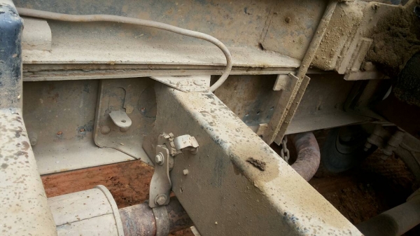 ขายรถบรรทุก 6 ล้อดัมพ์ MITSUBICHI 115 แรงม้า ช่วงล่าง F หน้าหลัง ราคา 380000