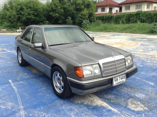 BENZ 300 Eรถสภาพพร้อมใช้ ติดLPG วิ่งได้2ระบบ