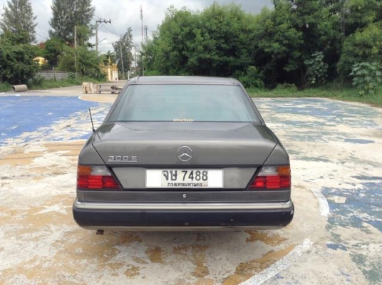 BENZ 300 Eรถสภาพพร้อมใช้ ติดLPG วิ่งได้2ระบบ