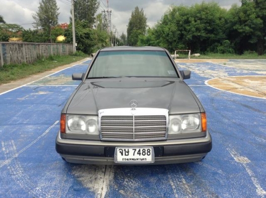 BENZ 300 Eรถสภาพพร้อมใช้ ติดLPG วิ่งได้2ระบบ