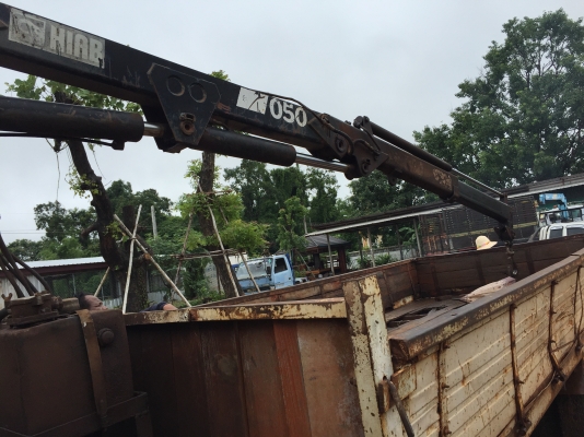 KM779พร้อมเครนทะเบียนพร้อมโอนครับ