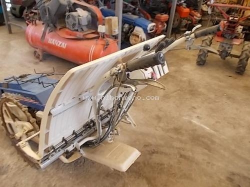 รถปลูกข้าวดำนาแบบเดินตาม    ISEKI   PF251-80  รหัสสินค้า : 80802834 Line ID: nihonmono หรือเพิ่มเติมไดที่ www.nihonmono.com