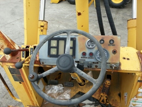 รถตักล้อยาง510-16000 รถตักล้อยาง510-16000