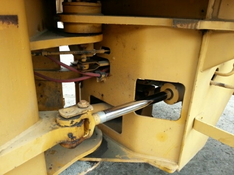 รถตักล้อยาง510-16000 รถตักล้อยาง510-16000