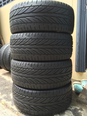 ขายยาง HANKOOK V12 205-40-17 ปี12 ดอกสวย พร้อมซิ่ง ชุดละ 4,600 บาท