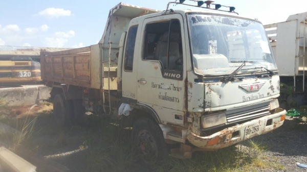 ขายด่วนครับ แบบแพ็คคู่ 6 ล้อ HINO 1J และ 3H รวม 2 คัน ขายตามสภาพครับ