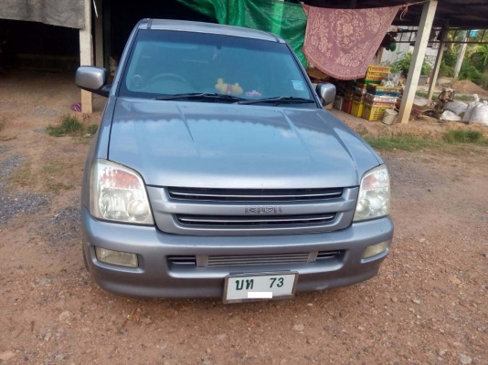Isuzu Demax  ปี 2004 เครื่อง 3000 ซีซี เปลี่ยนปั๊ม 2500 วิ่งได้เต็มไมล์