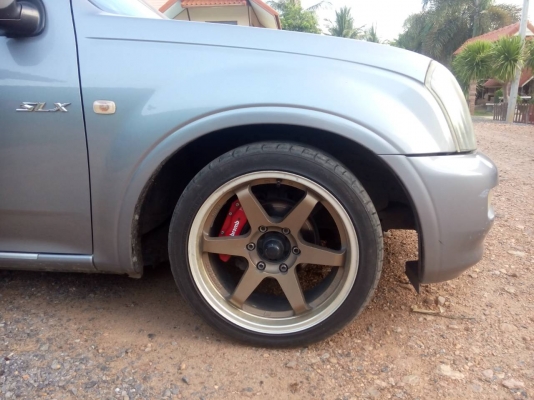 Isuzu Demax  ปี 2004 เครื่อง 3000 ซีซี เปลี่ยนปั๊ม 2500 วิ่งได้เต็มไมล์