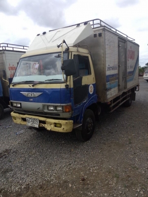 ขายหกล้อFC3W เครี่องW06E165แรงม้า พาวเวอร์ ยางเรเดียนใหม่ ช่วงล่างใหญ่ คัสซีใหญ่ไม่มีบวม พร้อมตู้เลสสวย เครื่องดีไม่หลวม ยาว5เมตร