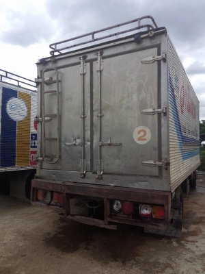 ขายหกล้อFC3W เครี่องW06E165แรงม้า พาวเวอร์ ยางเรเดียนใหม่ ช่วงล่างใหญ่ คัสซีใหญ่ไม่มีบวม พร้อมตู้เลสสวย เครื่องดีไม่หลวม ยาว5เมตร