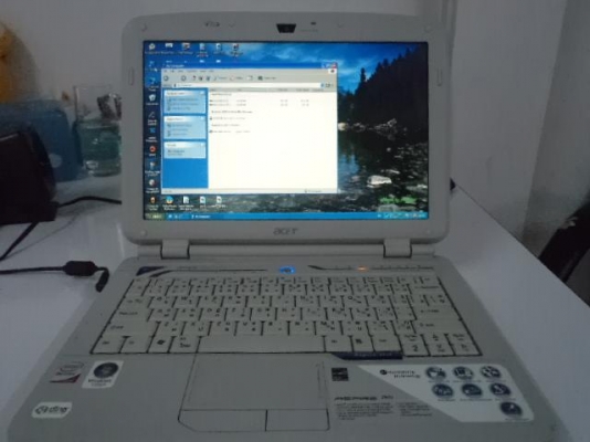 ขายโน๊ตบุ๊ค Acer สภาพสวยๆ ใช้งานทั่วไปครับ