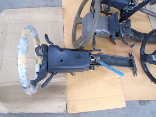 แกนวงพวงมาลัย/หม้อลมเบรค ISUZU NKR / HINO