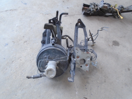 แกนวงพวงมาลัย/หม้อลมเบรค ISUZU NKR / HINO