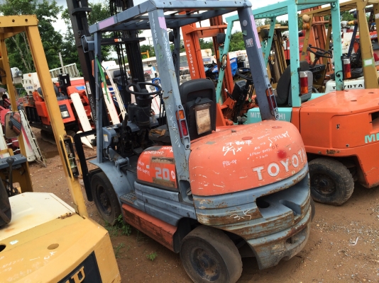 รถโฟล์คลิฟต์ โตโยต้า 2ตัน 6FG20 ยกสูง4เมตร