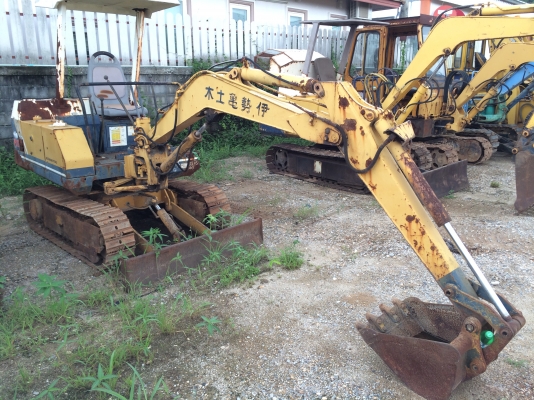 รถแบคโฮ PC10-5 มือสองจากญี่ปุ่น