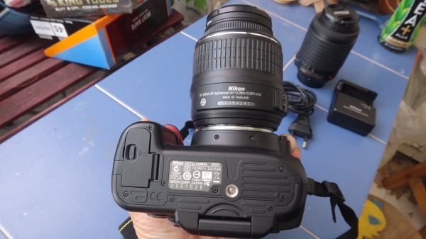 Nikon  D5000  kit, 55-200 mm.