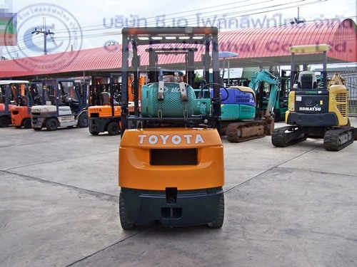 ขายรถ โฟล์คลิฟท์ TOYOTA รุ่น 7-FG15