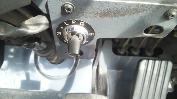 ขายด่วนรถยก ขายด่วนรถยก