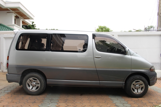 ขายด่วนTOYOTA GRANVIA 3.0(4WD) ปี1997