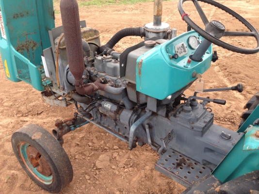 ขายรถไถ Kubota L2201 มีภาพวีดีโอ ราคา 45,000 บาท พร้อมอุปกรณ์ 3 รายการ มีผานหลัง คราด ล้อเหล็ก อุปกร