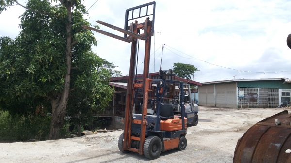 ขายด่วนรถยก TOYOTA 5FGยก1.5ตันเสาสูง3เมตรรถนอกนำเข้ายังไม่เคยใช้งานในเมืองไทยเลย=รุ่นใหม่ขายถูกๆๆ