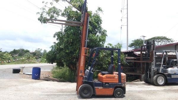 ขายด่วนรถยก TOYOTA 5FGยก1.5ตันเสาสูง3เมตรรถนอกนำเข้ายังไม่เคยใช้งานในเมืองไทยเลย=รุ่นใหม่ขายถูกๆๆ