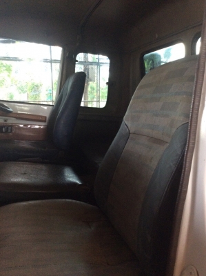 หัวเก๋ง HINO F18 สภาพสวยๆ ขาย 65,000 บาท (ศุภากร 081- 1903107 , 081-4252943)