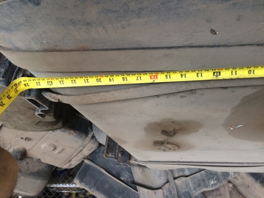 ถังน้ำมันรถบรรทุก10ล้อ  มีหลายใบ