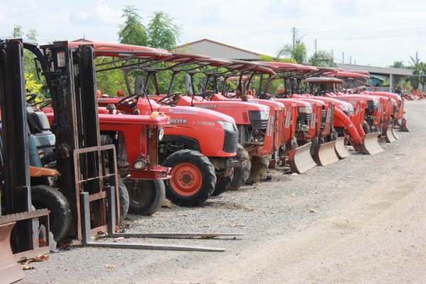 การประมูลเครื่องจักรกลการเกษตรมือสอง