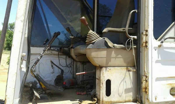 **570,000 บ.ต่อรอง/// แบคโฮ PC200-5 คอนโทรลสั้น **ขาย KOMATSU PC200-5 แบคโฮขนาด200 ยอดนิยม HYD.EXCAVATOR KOMATSU PC200-5 คอนโทรลสั้น ไฟฟ้าตัด เครื่องเดิม ปั้มเดิม เครื่องดี แรง แน่นดี ปั้มดี แรง ทำงานดี เร็วดีครับ บูมอาร์มดี มีรอยเชื่อมด้านบน นิดหน่อยครับ **570,000 บ.ต่อรอง/// แบคโฮ PC200-5 คอนโทรลสั้น **ขาย KOMATSU PC200-5 แบคโฮขนาด200 ยอดนิยม HYD.EXCAVATOR KOMATSU PC200-5 คอนโทรลสั้น ไฟฟ้าตัด เครื่องเดิม ปั้มเดิม เครื่องดี แรง แน่นดี ปั้มดี แรง ทำงานดี เร็วดีครับ บูมอาร์มดี มีรอยเชื่อมด้านบน นิดหน่อยครับ