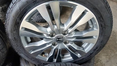 ขายล้อแม็กHONDA City SV 16 พร้อมยาง ปี 14  4 ล้อ