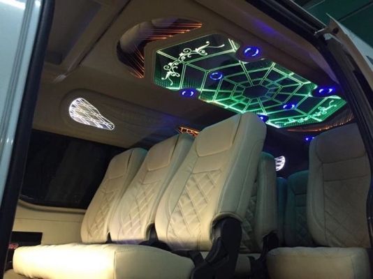 ขายรถตู้เบนซิน 2.7 ปี 12 แท้ เกียAT โทร0877758887 นางเบสท์รถตู้ท่าพระ