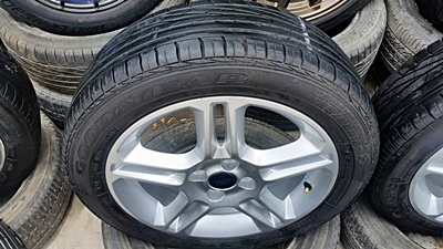 ขายล้อแม็ก Ford Fiesta16 พร้อมยางปี 0613 4 ล้อ