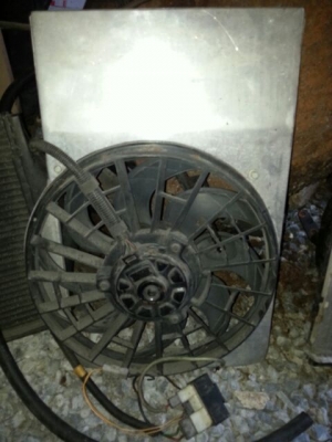 พัดลมไฟฟ้าวอลโว่