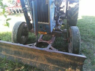 ขอบคุณทีมงานtruck2handครับ อาเสี่ยอ.แก้งแกรับไปต่อกิจการแล้วครับFord-5600 T-1 ขายตามสภาพครับ มีผานดันหน้าและผานหลังให้ครับ