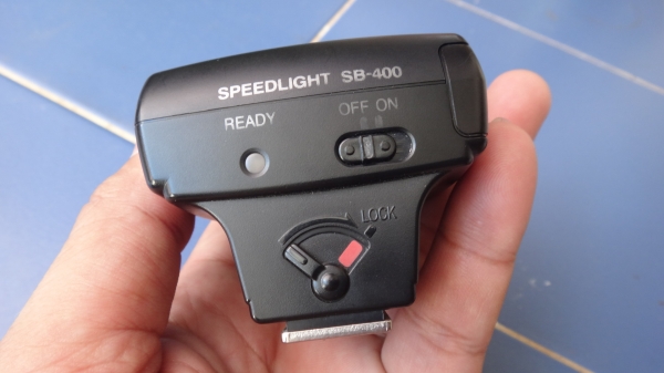 Nikon SB-400