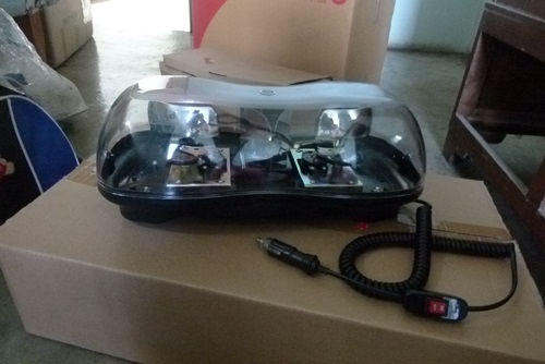 ไฟหมุน แคปซูน ฝาครอบ แบบใส  ฐานแม่เหล็ก 3800 บาท.-   พร้อมส่ง ครับๆ