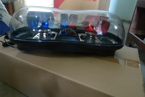 ไฟหมุน แคปซูน ฝาครอบ แบบใส  ฐานแม่เหล็ก 3800 บาท.-   พร้อมส่ง ครับๆ