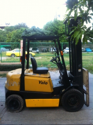 ขายถูก โฟลคลิฟท์2ตัน เสาสูง4เมตร สภาพดีคุ้มๆ