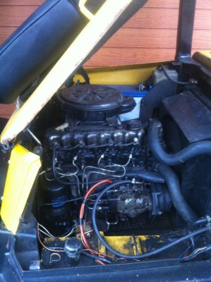 ขายถูก โฟลคลิฟท์2ตัน เสาสูง4เมตร สภาพดีคุ้มๆ