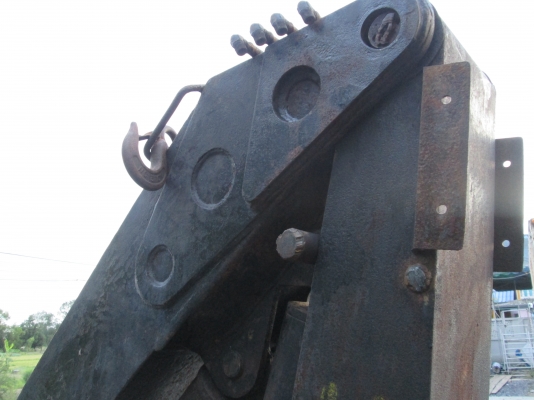 เฮี๊ยบ7ตัน.ขาเหลี่ยม.พร้อม.ตัวขยุ้มเหล็ก.เก่าเก็บ.ราคา165,000 เฮี๊ยบ7ตัน.ขาเหลี่ยม.พร้อม.ตัวขยุ้มเหล็ก.เก่าเก็บ.ราคา165,000