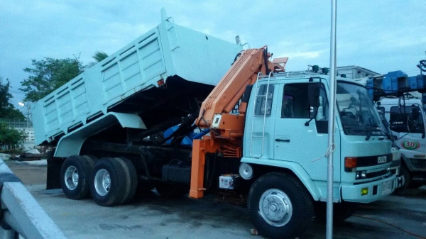 เฮี๊ยบ7ตัน.ขาเหลี่ยม.พร้อม.ตัวขยุ้มเหล็ก.เก่าเก็บ.ราคา165,000 เฮี๊ยบ7ตัน.ขาเหลี่ยม.พร้อม.ตัวขยุ้มเหล็ก.เก่าเก็บ.ราคา165,000